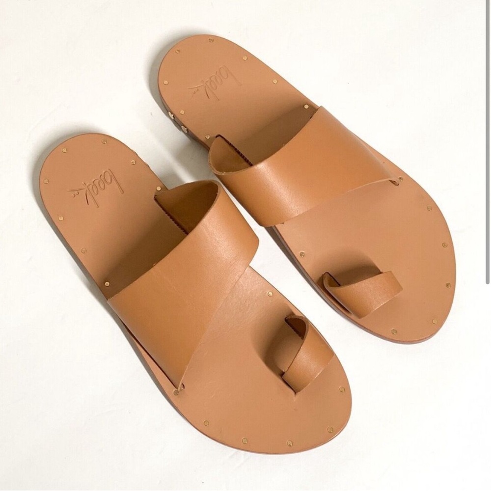 Beek Finch Toe Loop Sandal Size 6 NWOT